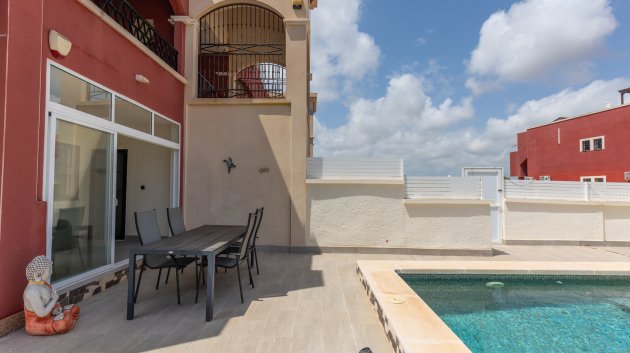 Reventa - Apartamentos -
Orihuela Costa - Los Altos