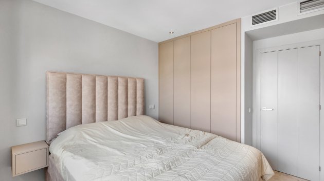 Reventa - Apartamentos -
Torrevieja - Punta Prima