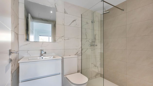 Reventa - Apartamentos -
Torrevieja - Punta Prima