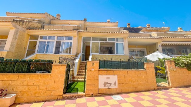 Reventa - Adosado -
Orihuela Costa - Punta Prima
