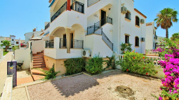 Reventa - Apartamentos -
Villamartín - PAU 8