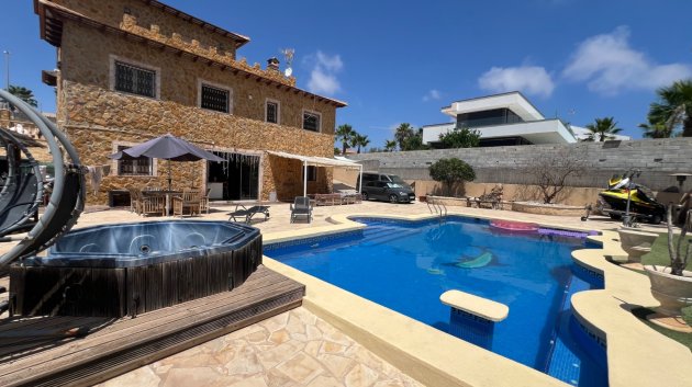 Reventa - Chalets -
San Fulgencio - La Escuera