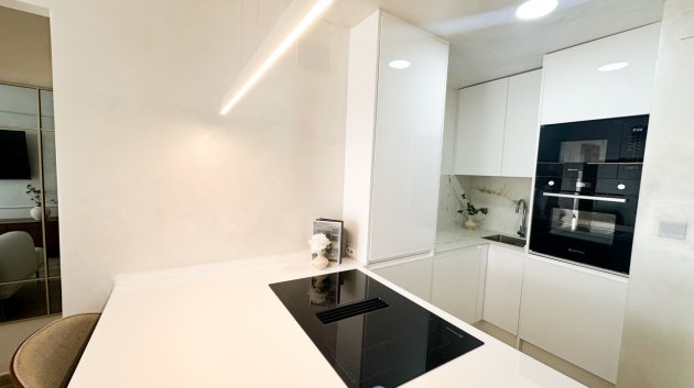 Reventa - Apartamentos -
Torrevieja - Center