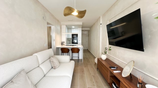 Reventa - Apartamentos -
Torrevieja - Center