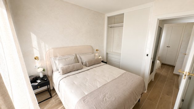 Reventa - Apartamentos -
Torrevieja - Center