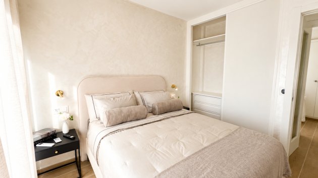 Reventa - Apartamentos -
Torrevieja - Center
