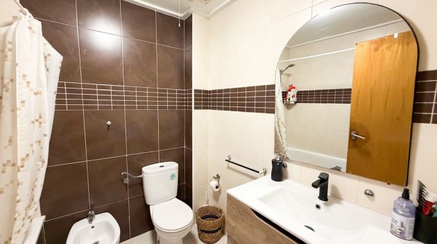 Reventa - Apartamentos -
Torrevieja - Center