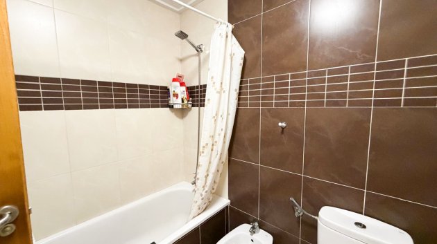 Reventa - Apartamentos -
Torrevieja - Center