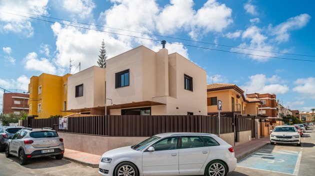 Reventa - Chalets -
San Javier - Santiago de la Ribera
