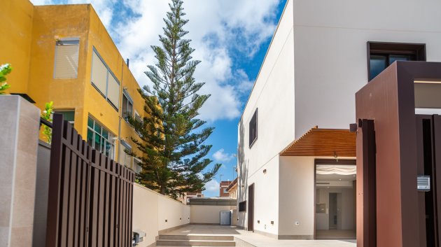 Reventa - Chalets -
San Javier - Santiago de la Ribera