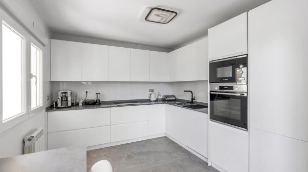 Reventa - Chalets -
Torrevieja - Los Balcones