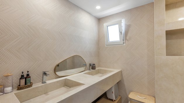 Reventa - Chalets -
Torrevieja - Los Balcones
