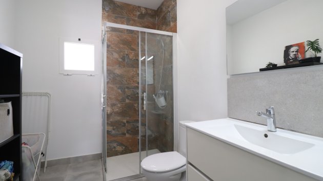 Resale - Townhouse -
Benijofar