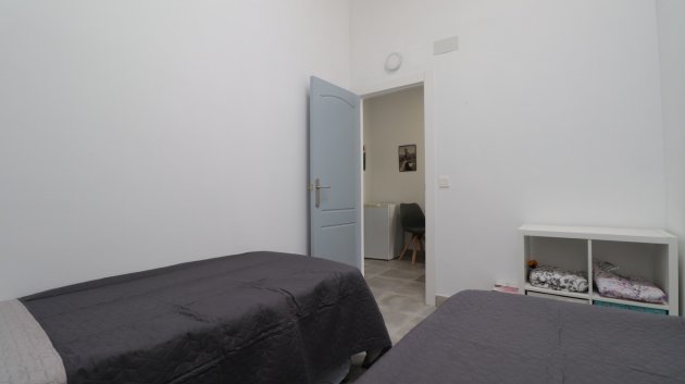 Resale - Townhouse -
Benijofar