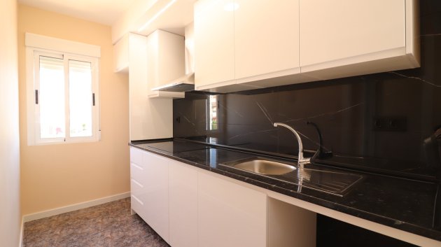 Reventa - Apartamentos -
Orihuela Costa - Punta Prima