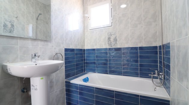 Reventa - Apartamentos -
Orihuela Costa - Punta Prima