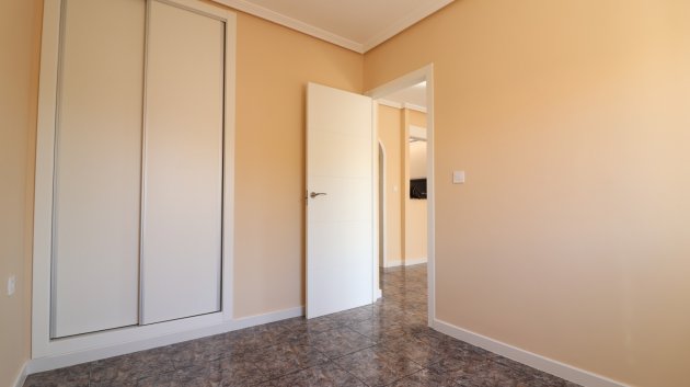 Reventa - Apartamentos -
Orihuela Costa - Punta Prima