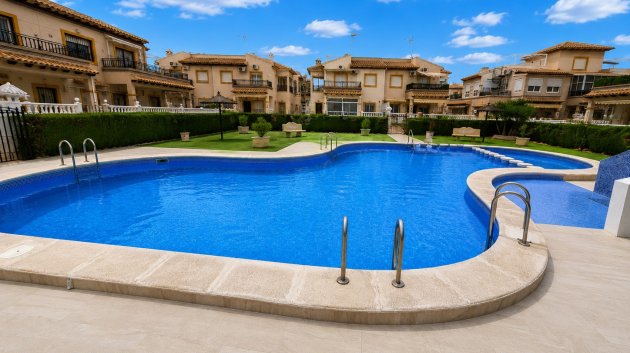 Reventa - Apartamentos -
Orihuela Costa - Punta Prima