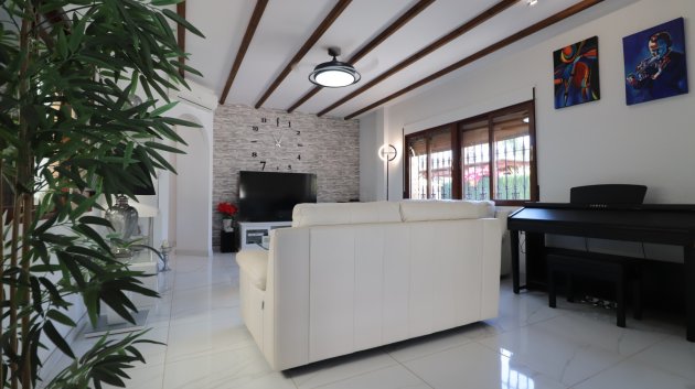 Reventa - Chalets -
Formentera del Segura - Fincas de La Vega