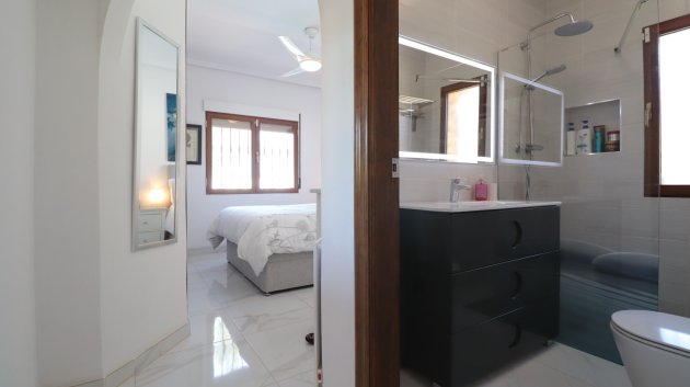 Reventa - Chalets -
Formentera del Segura - Fincas de La Vega