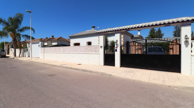 Reventa - Chalets -
Formentera del Segura - Fincas de La Vega