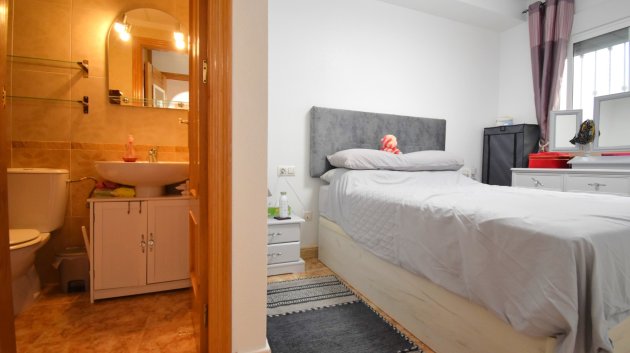 Reventa - Apartamentos -
Orihuela Costa - Punta Prima