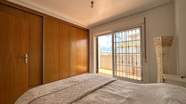 Resale - Villa -
Los Montesinos - La Herrada