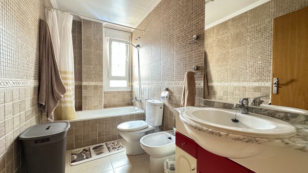 Resale - Villa -
Los Montesinos - La Herrada