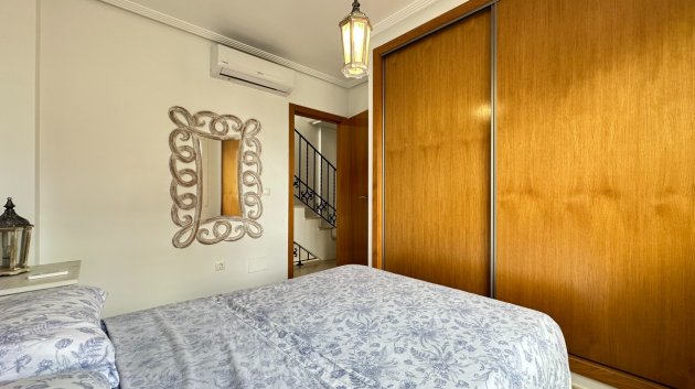 Resale - Villa -
Los Montesinos - La Herrada