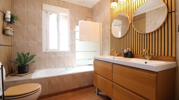 Resale - Villa -
Benijofar