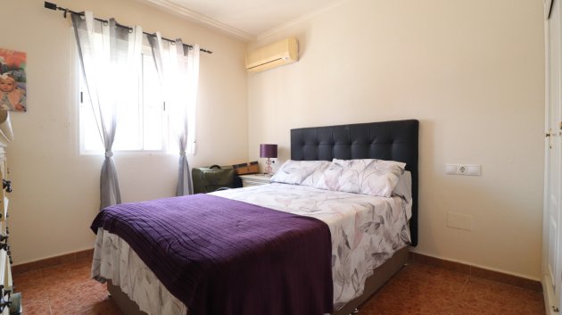 Resale - Villa -
Benijofar