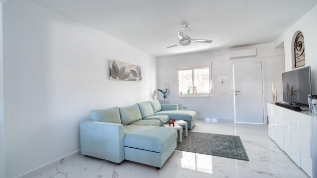 Reventa - Adosado -
Benijofar - Monte Azul
