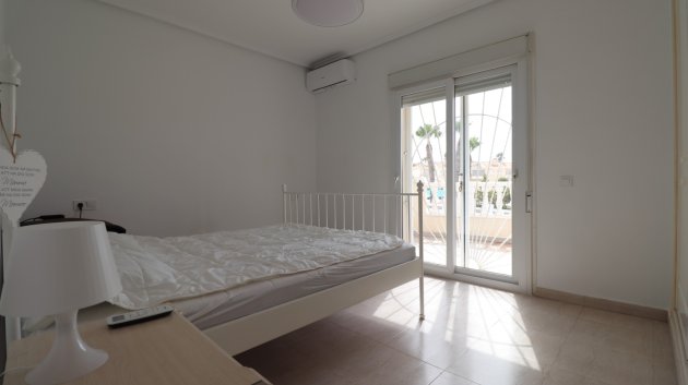 Reventa - Adosado -
Benijofar - Monte Azul