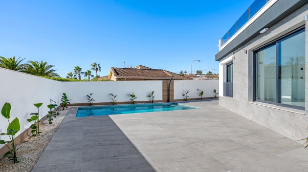 Reventa - Chalets -
Ciudad Quesada - Rojales