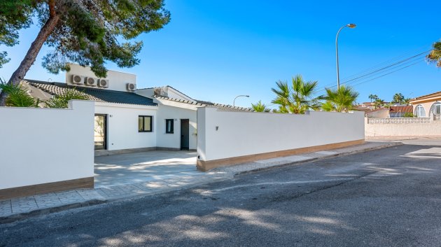 Reventa - Chalets -
Ciudad Quesada - Rojales