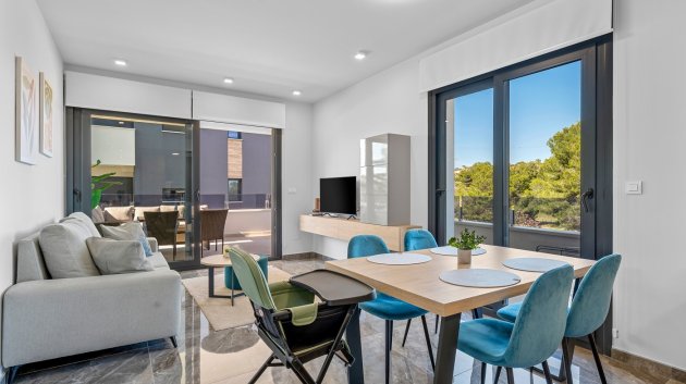 Reventa - Apartamentos -
Orihuela Costa - Los Altos
