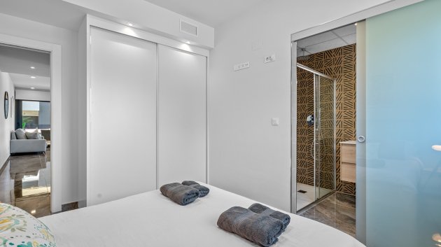 Reventa - Apartamentos -
Orihuela Costa - Los Altos