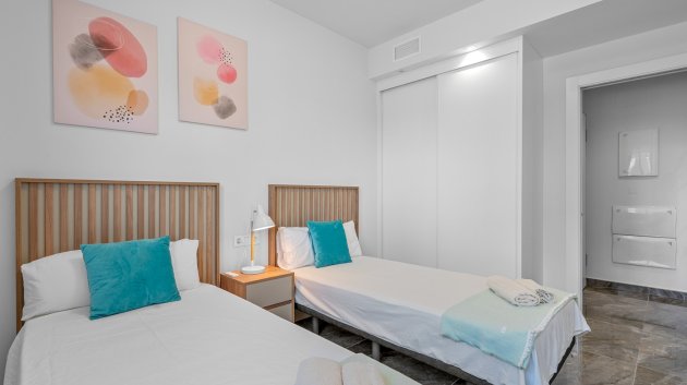 Reventa - Apartamentos -
Orihuela Costa - Los Altos