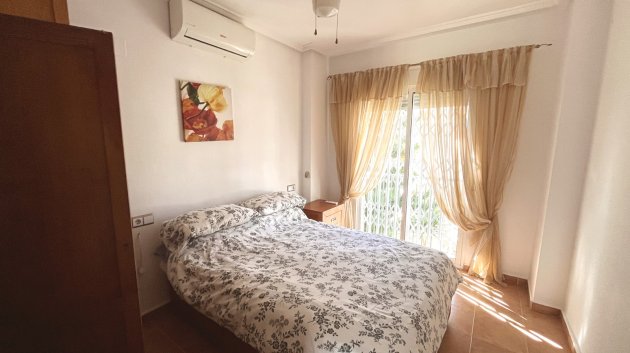 Reventa - Chalets -
Algorfa - Montebello
