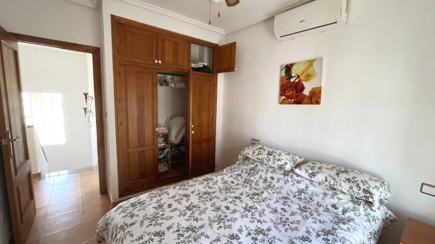 Reventa - Chalets -
Algorfa - Montebello