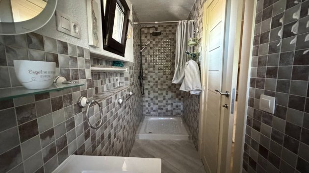 Reventa - Chalets -
La Marina - Elche / Elx