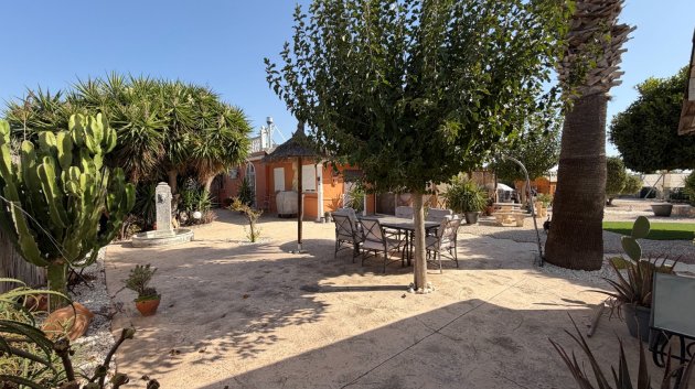 Reventa - Chalets -
La Marina - Elche / Elx