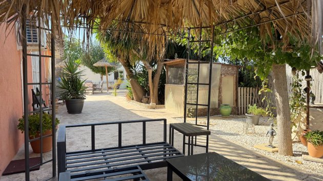 Reventa - Chalets -
La Marina - Elche / Elx