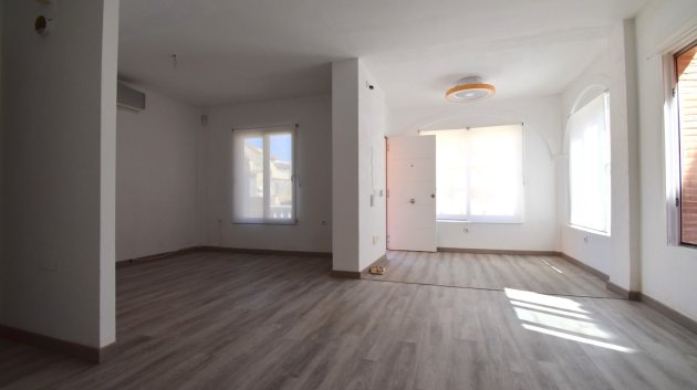 Reventa - Chalets -
Orihuela Costa - Playa Flamenca
