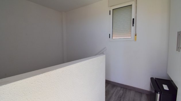Reventa - Chalets -
Orihuela Costa - Playa Flamenca