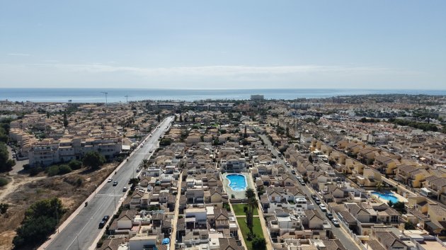 Reventa - Chalets -
Orihuela Costa - Playa Flamenca
