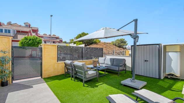 Resale - Apartments -
Orihuela Costa - Villamartín