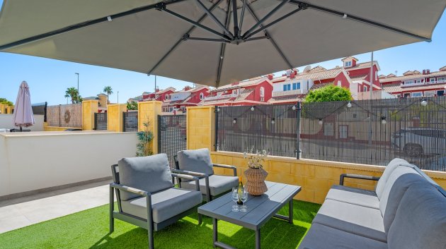 Resale - Apartments -
Orihuela Costa - Villamartín