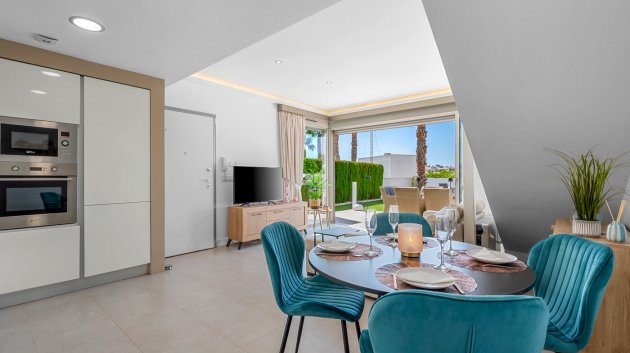 Resale - Villa -
Orihuela Costa - Villamartín