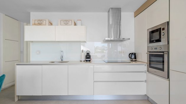 Resale - Villa -
Orihuela Costa - Villamartín